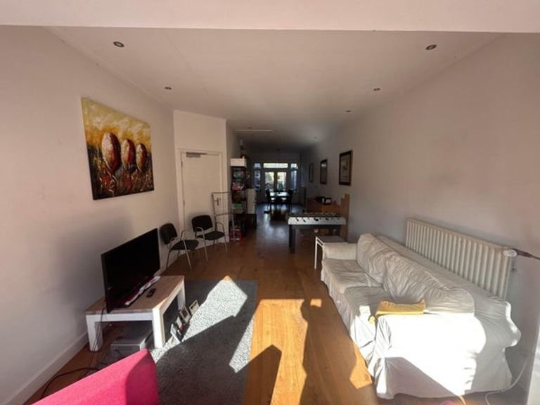 Gemeubileerde kamer (20 m²) met eigen balkon - Afbeelding 5