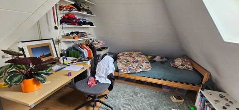 Room with private kitchen in Professorenbuurt - Image 1