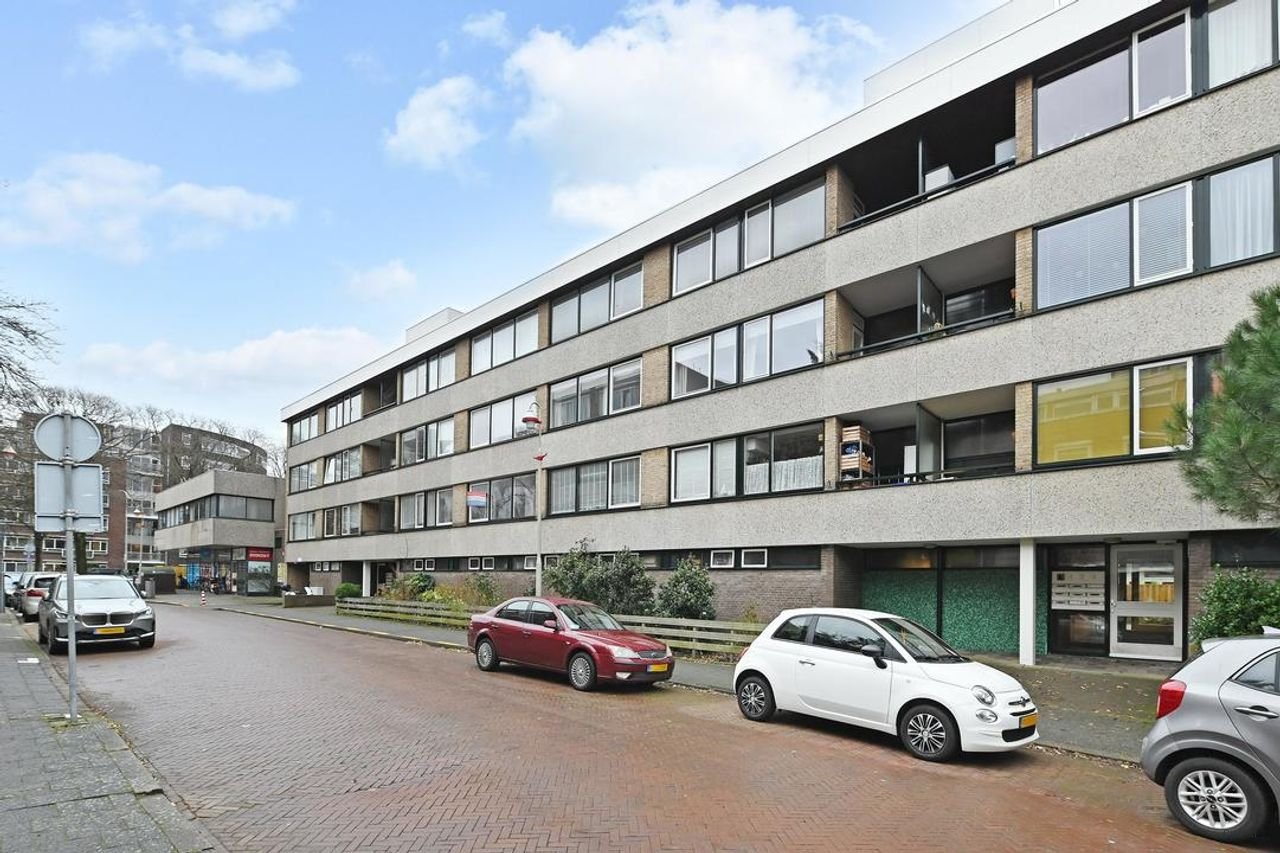 Spacious apartment (96m²) with kitchen island and energy label A - Image 1
