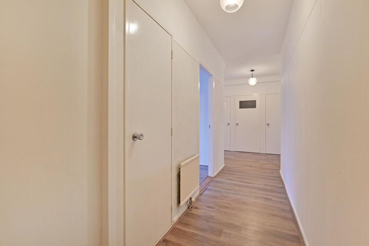 Spacious apartment (96m²) with kitchen island and energy label A - Image 8