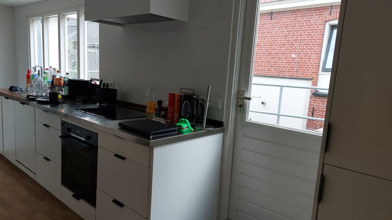 Spacious room on Plechelmusplein - Image 8