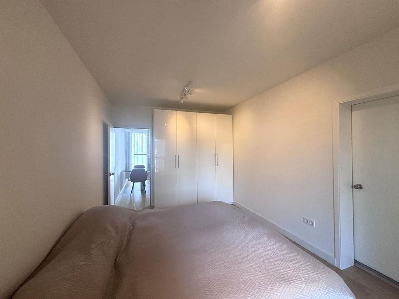 Gemeubileerd appartement met balkon in Villapark - Afbeelding 13