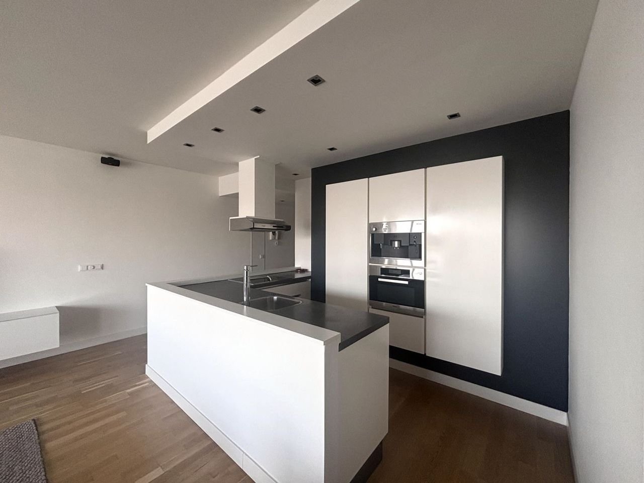 Gemeubileerd appartement met balkon in Villapark - Afbeelding 4