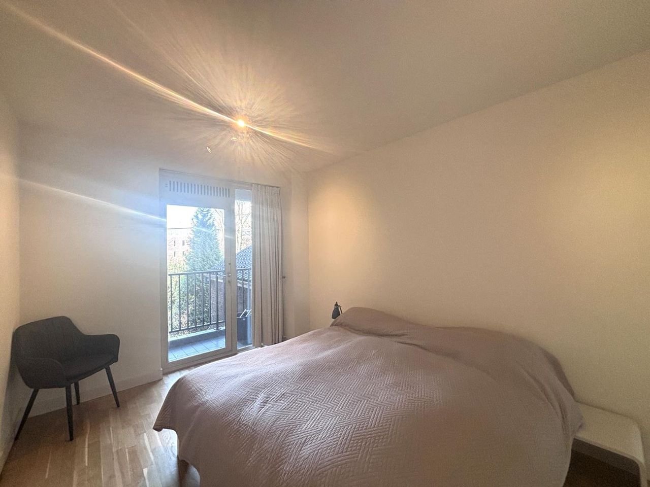 Gemeubileerd appartement met balkon in Villapark - Afbeelding 14