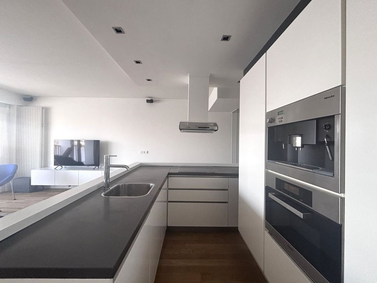 Gemeubileerd appartement met balkon in Villapark - Afbeelding 5