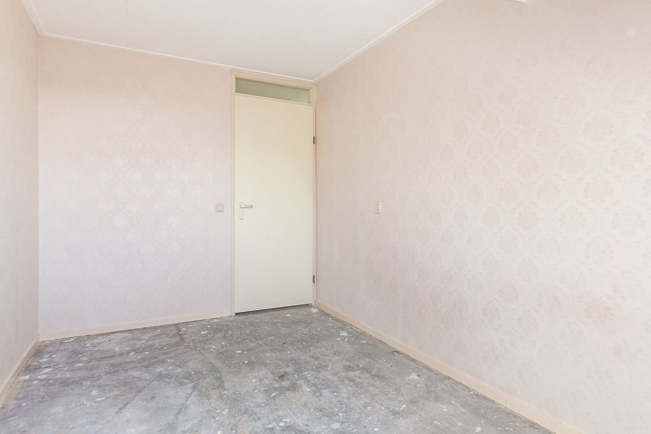 Bright family home (130 m²) with private garage - Image 19