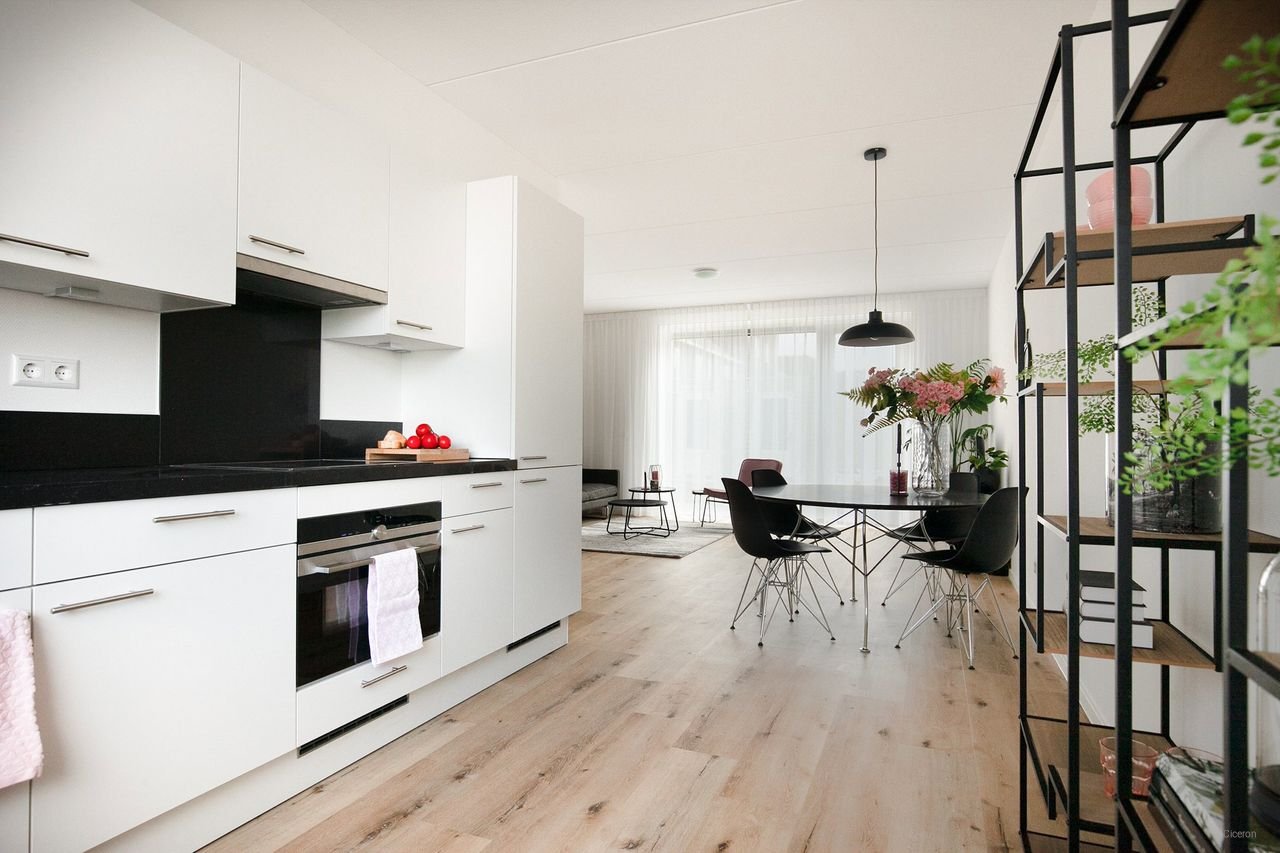 Gas-free corner house with 5 bedrooms - Image 12