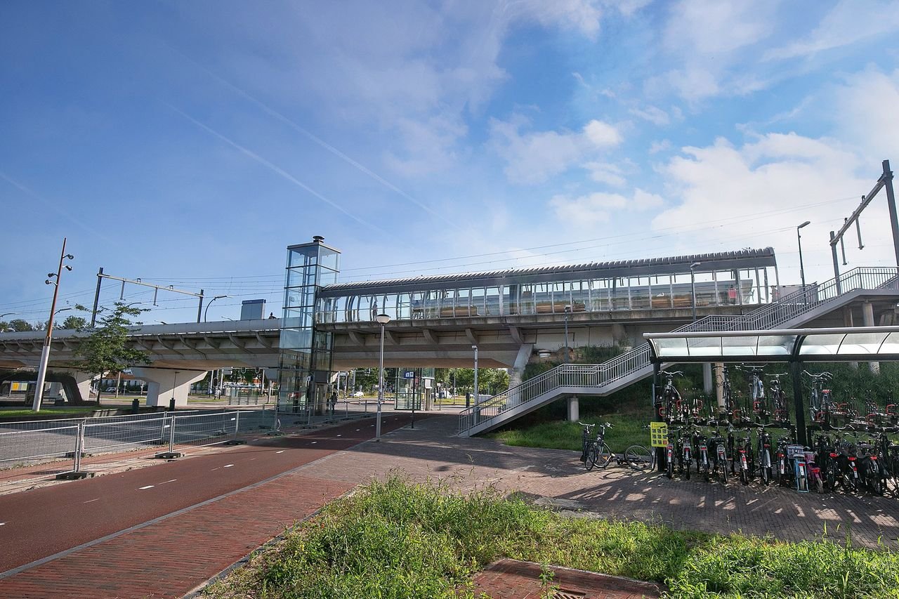 Gas-free corner house with 5 bedrooms - Image 24