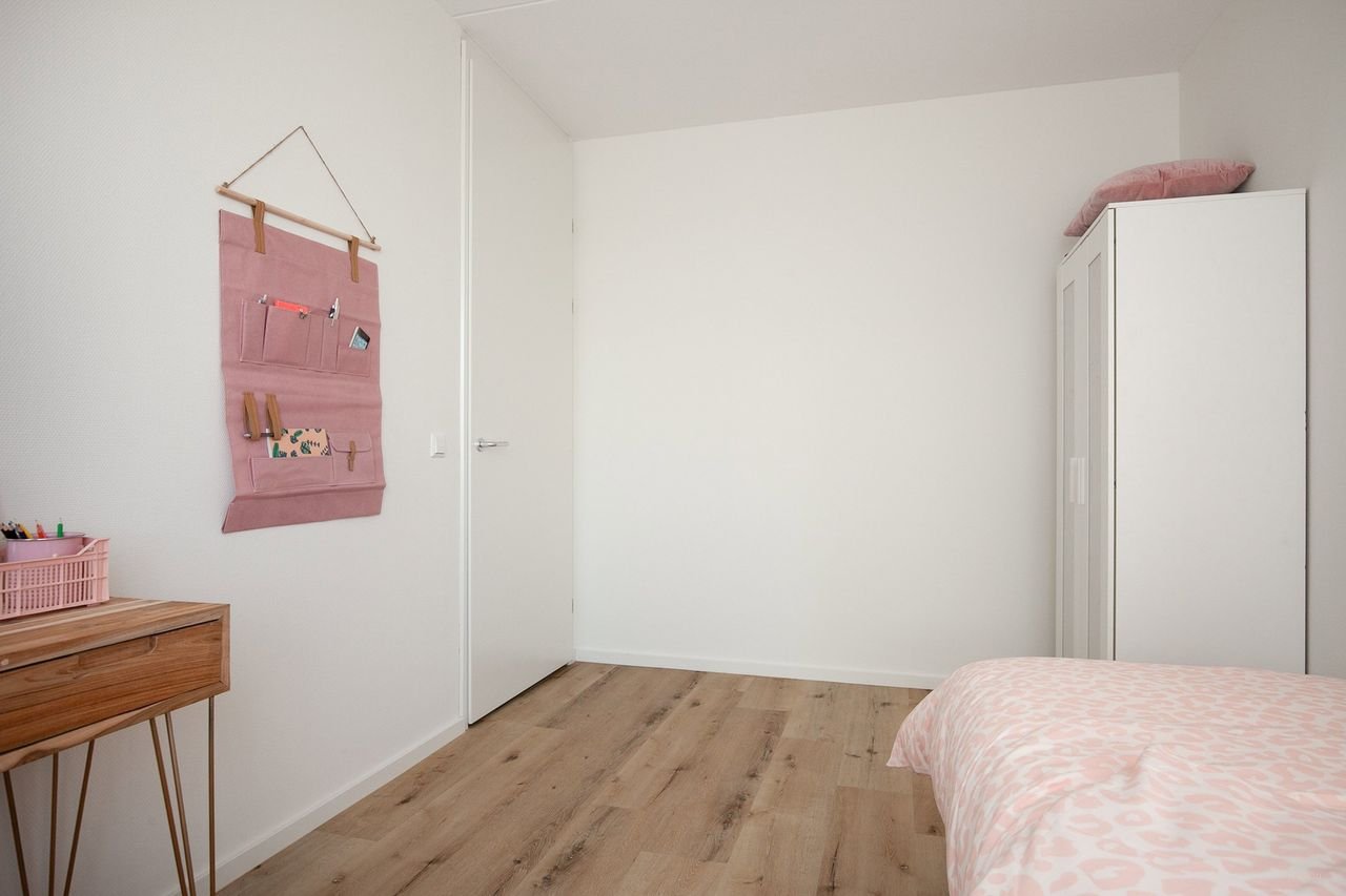 Gas-free corner house with 5 bedrooms - Image 16