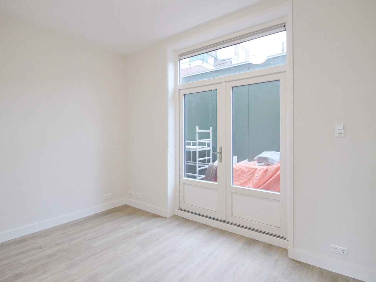 Licht benedenhuis met grote gedeelde tuin - Afbeelding 6