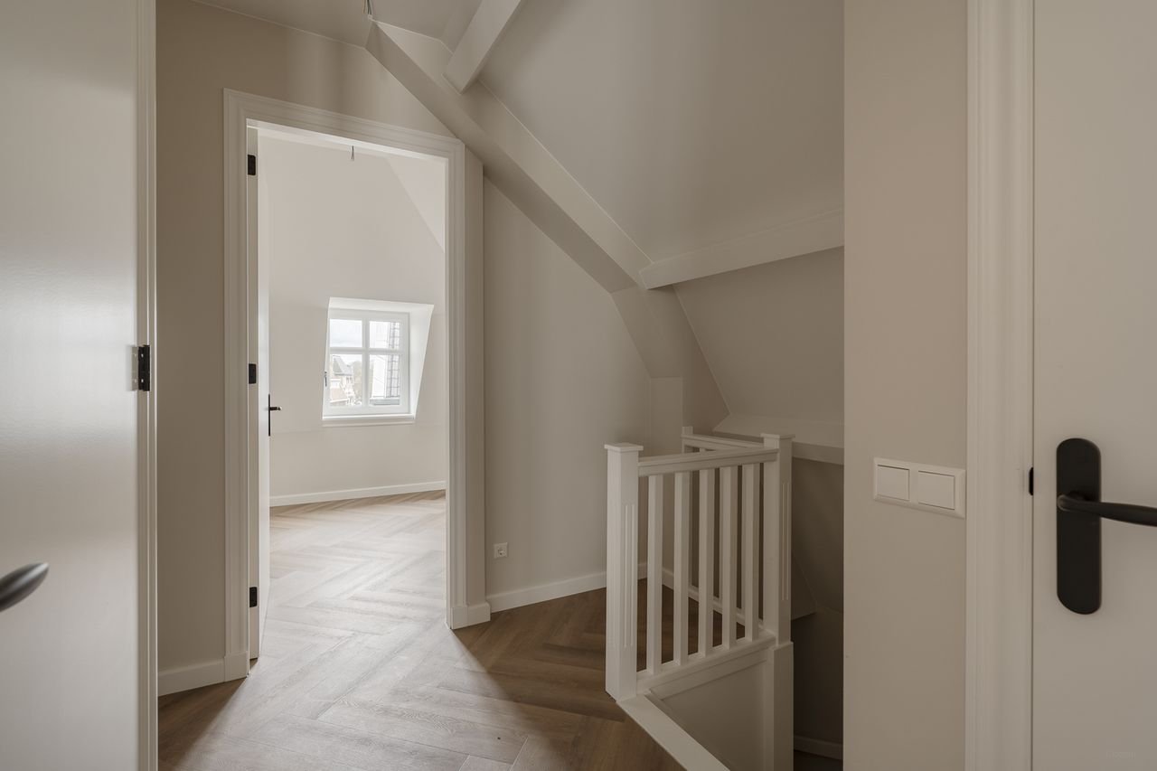 Modern living with terrace in the heart of Wassenaar - Image 24