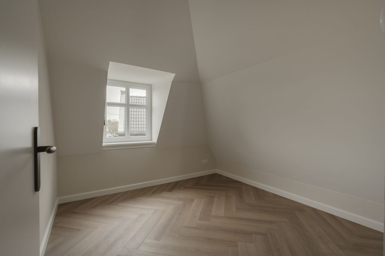 Modern living with terrace in the heart of Wassenaar - Image 25