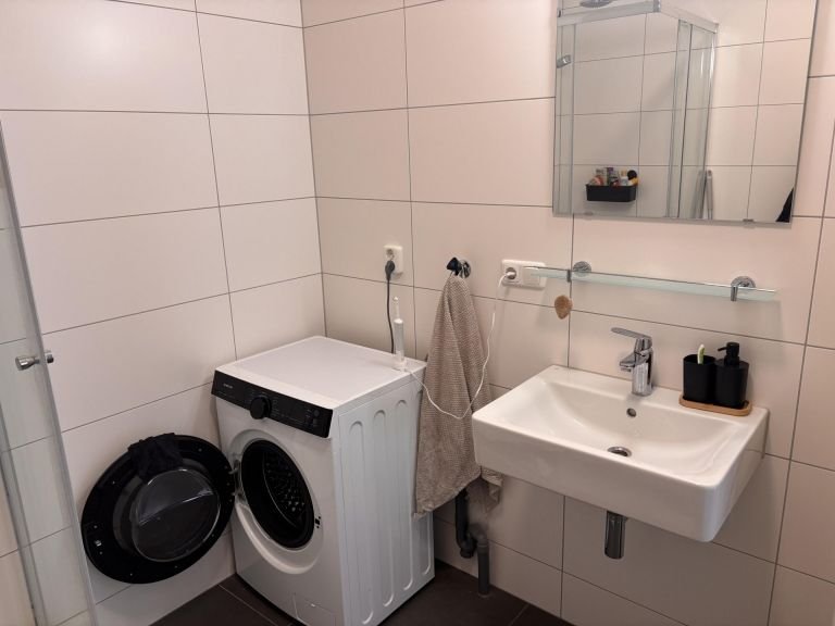 Modern apartment with air conditioning in Echt - Image 13