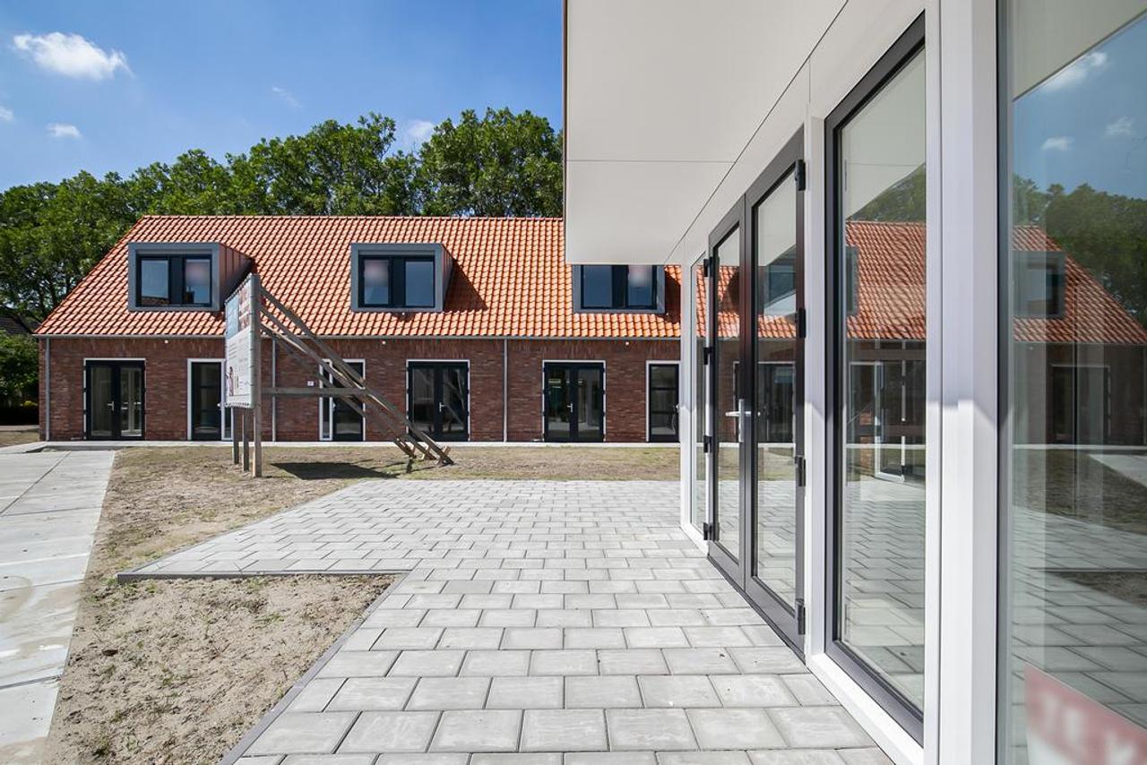 Hoekwoning met tuin en 3 slaapkamers - Afbeelding 3