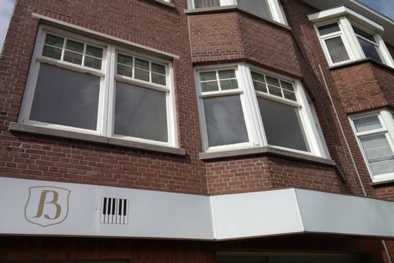 Appartement met balkon in Bezuidenhout - Afbeelding 8