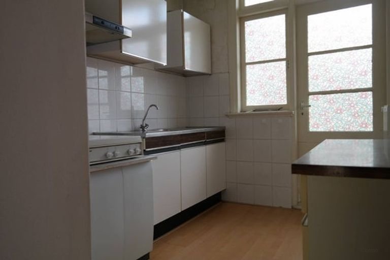 Appartement met balkon in Bezuidenhout - Afbeelding 4