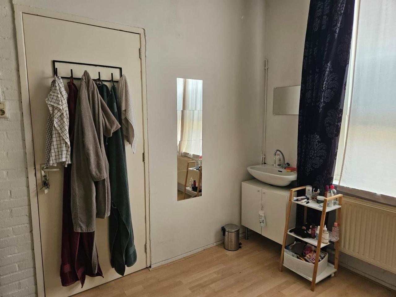 Room near Tilburg city center and train station - Image 2