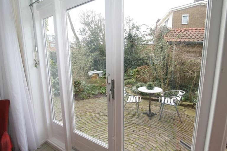 Tijdelijke benedenwoning met tuin in Bohemen - Afbeelding 9