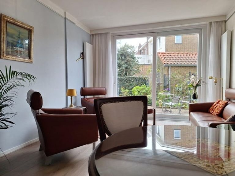 Tijdelijke benedenwoning met tuin in Bohemen - Afbeelding 3