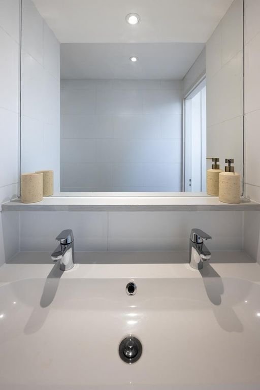 Gerenoveerd strandhuis met sauna en tuin - Afbeelding 24