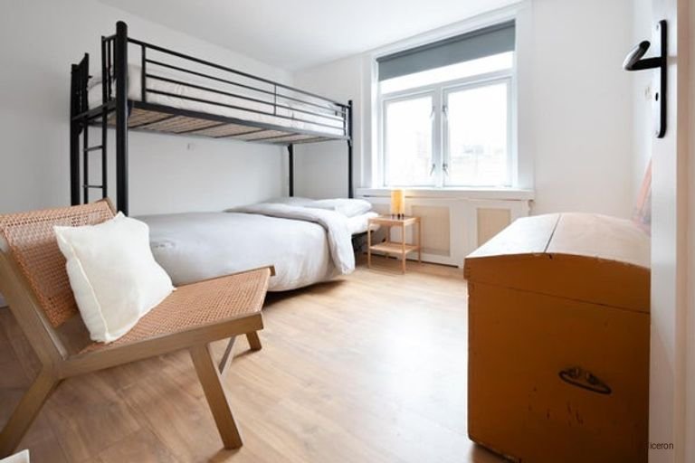 Gerenoveerd strandhuis met sauna en tuin - Afbeelding 13