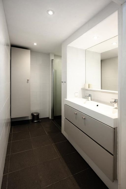 Gerenoveerd strandhuis met sauna en tuin - Afbeelding 25