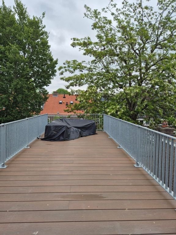 3-bedroom apartment with roof terrace - Image 12