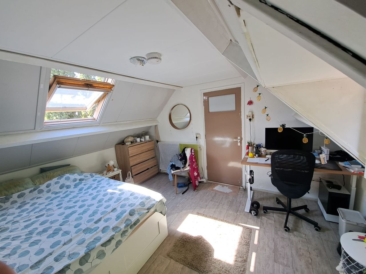 Attic room with garden in Afrikaanderbuurt - Image 6