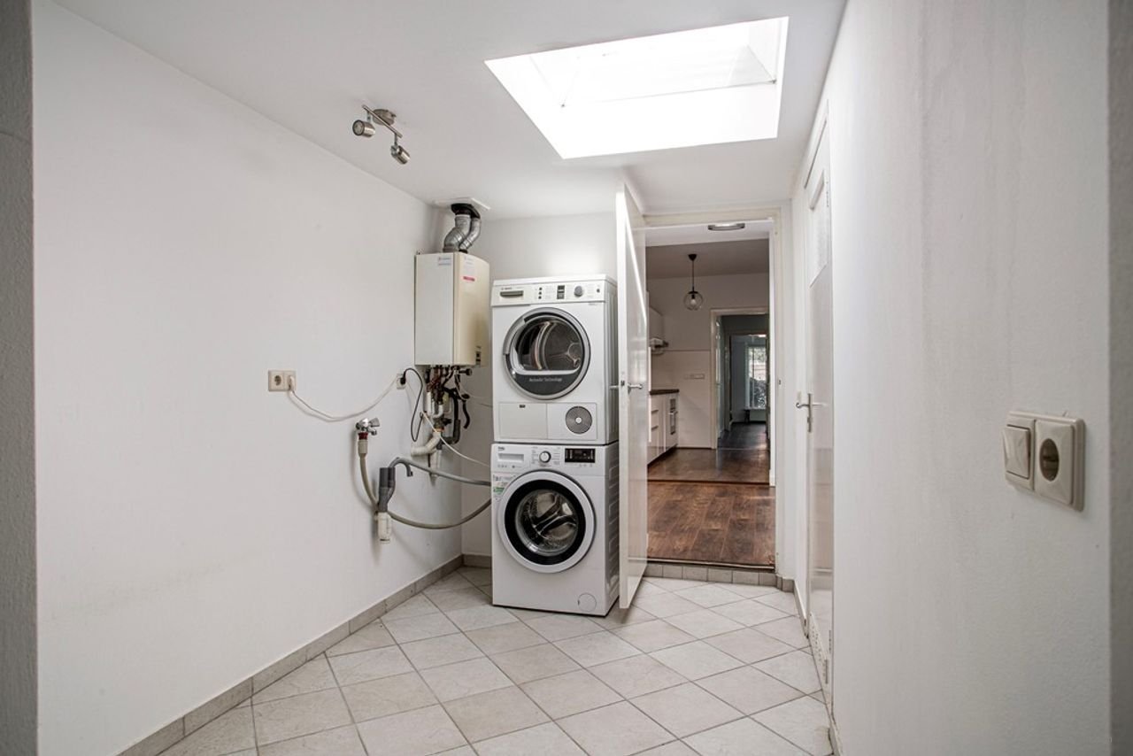 Jaren '30 benedenwoning met zonnige tuin - Afbeelding 20