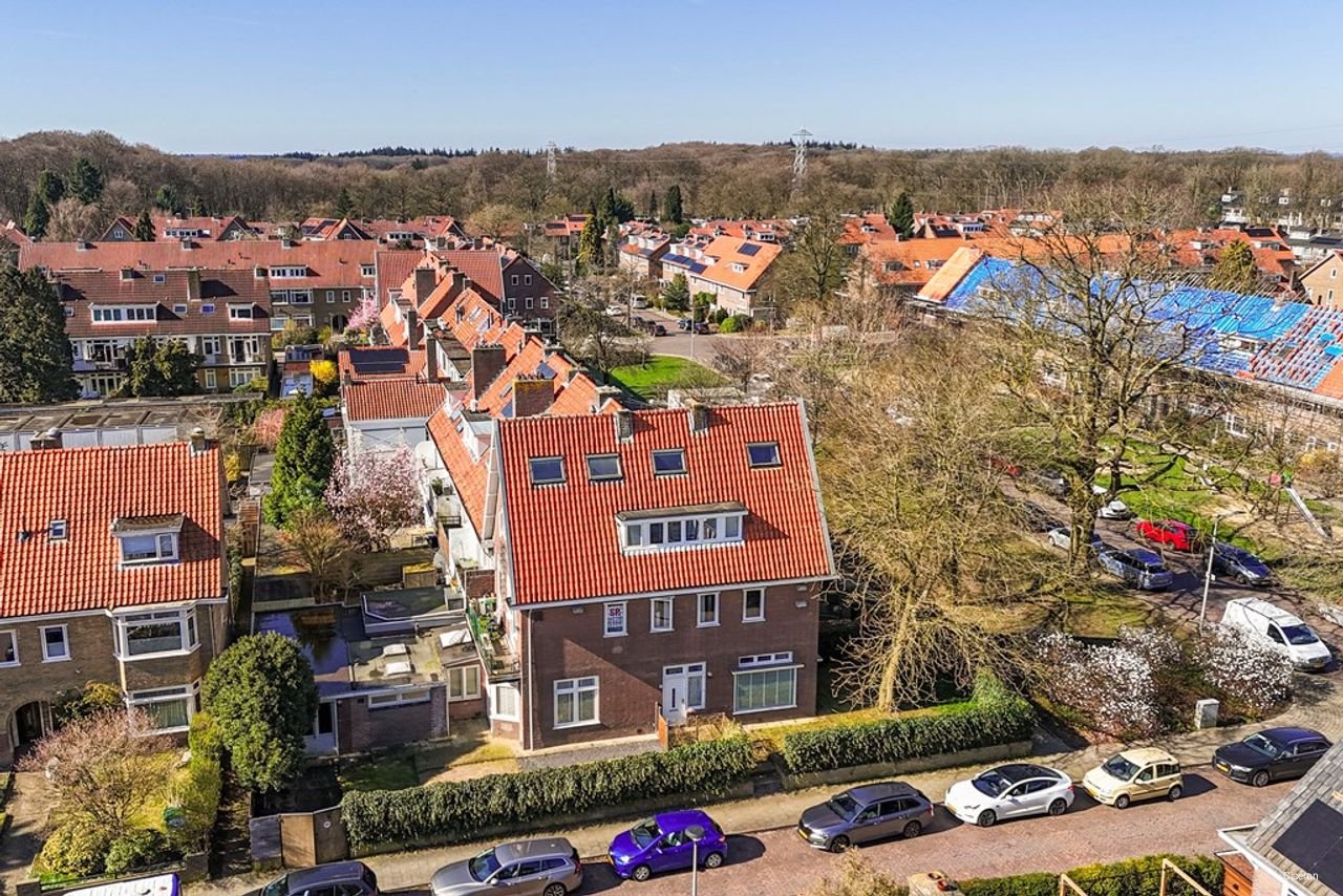 Jaren '30 benedenwoning met zonnige tuin - Afbeelding 30