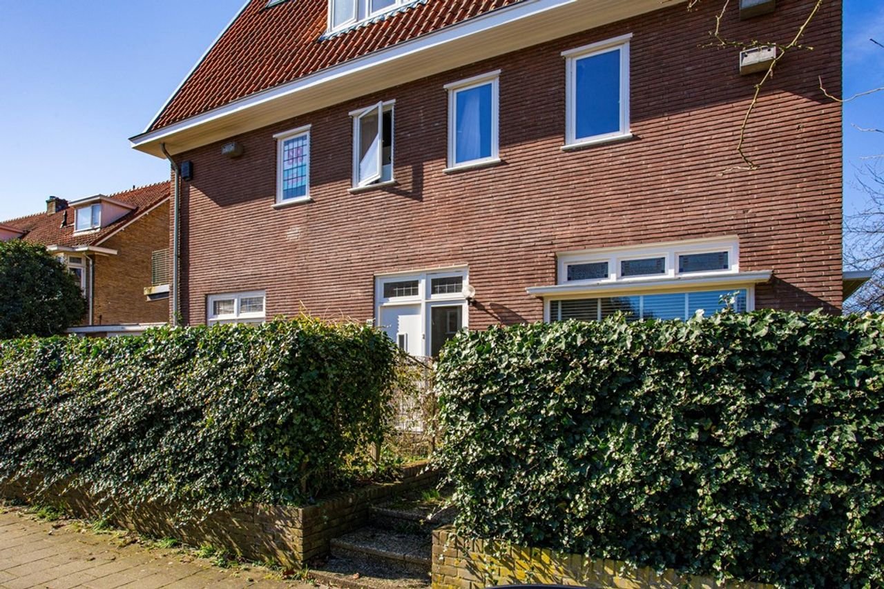 Jaren '30 benedenwoning met zonnige tuin - Afbeelding 2