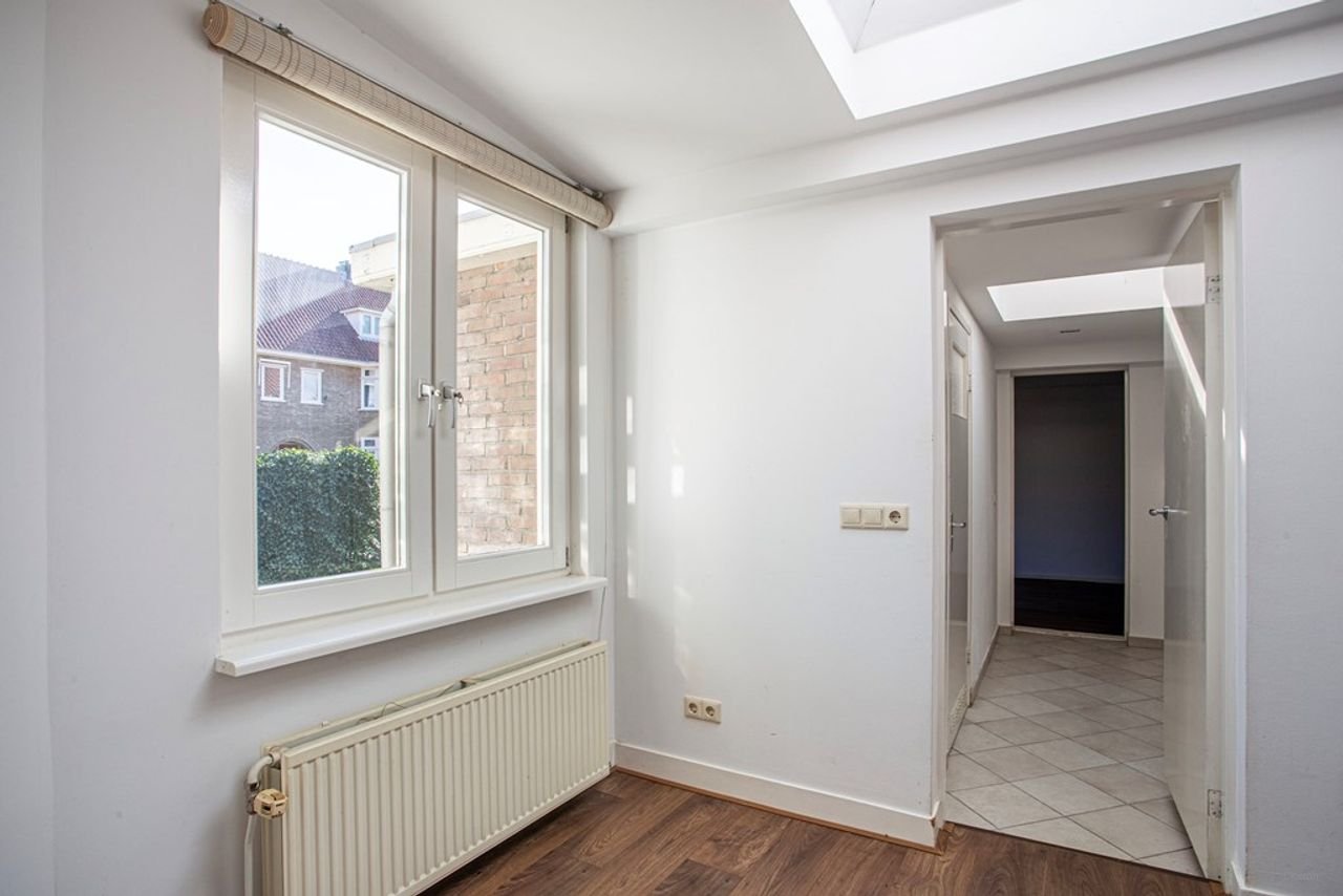 Jaren '30 benedenwoning met zonnige tuin - Afbeelding 21