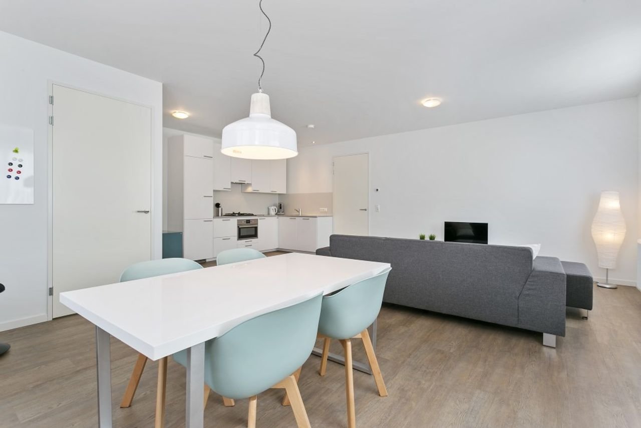 Renovated apartment with roof terrace in Schoot - Image 7