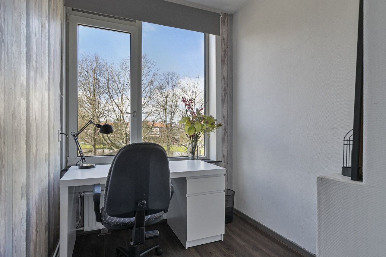 Spacious living in Blijdorp: 119 m² with balcony - Image 6