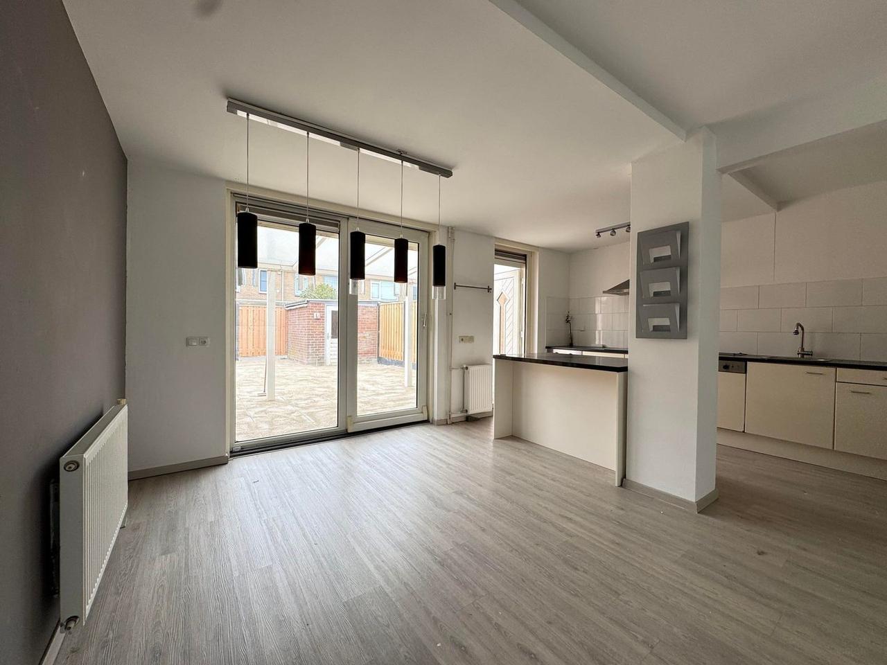 Huis met zonnige tuin in Nieuwegein - Afbeelding 4