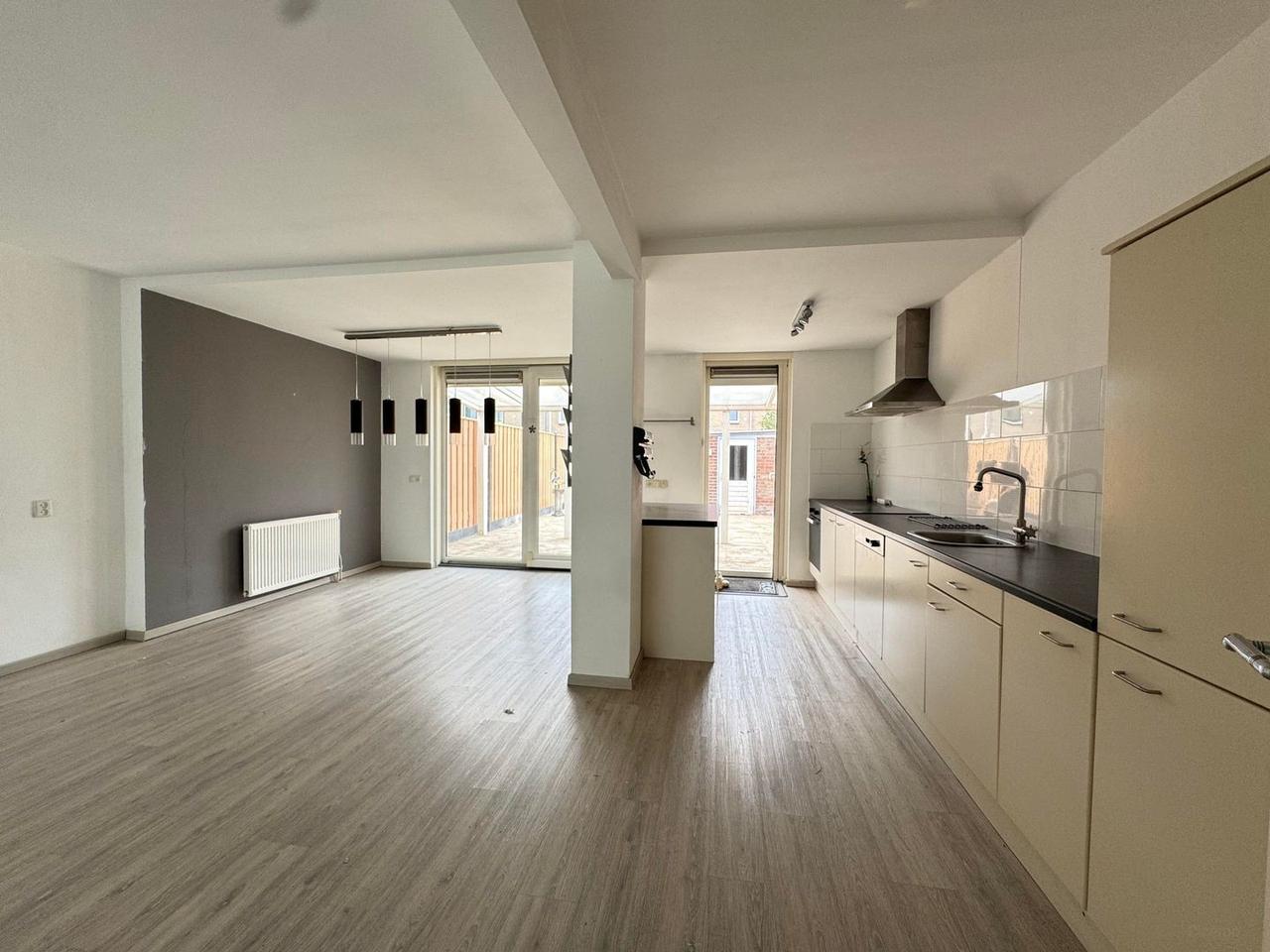 Huis met zonnige tuin in Nieuwegein - Afbeelding 12
