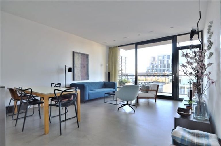 Modern appartement met twee balkons - Afbeelding 2