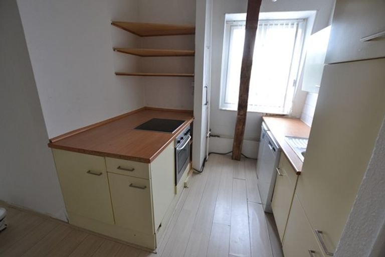 Studio op de vierde etage in hartje Vaals - Afbeelding 5