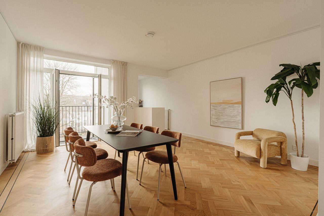 Licht bovenhuis van 119 m² in de Plantage - Afbeelding 1