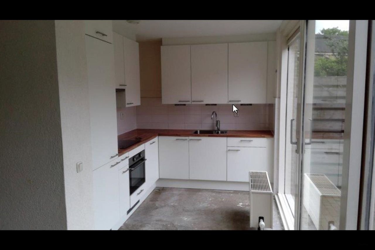 Ruim huis (130 m²) met garage in Almere - Afbeelding 2