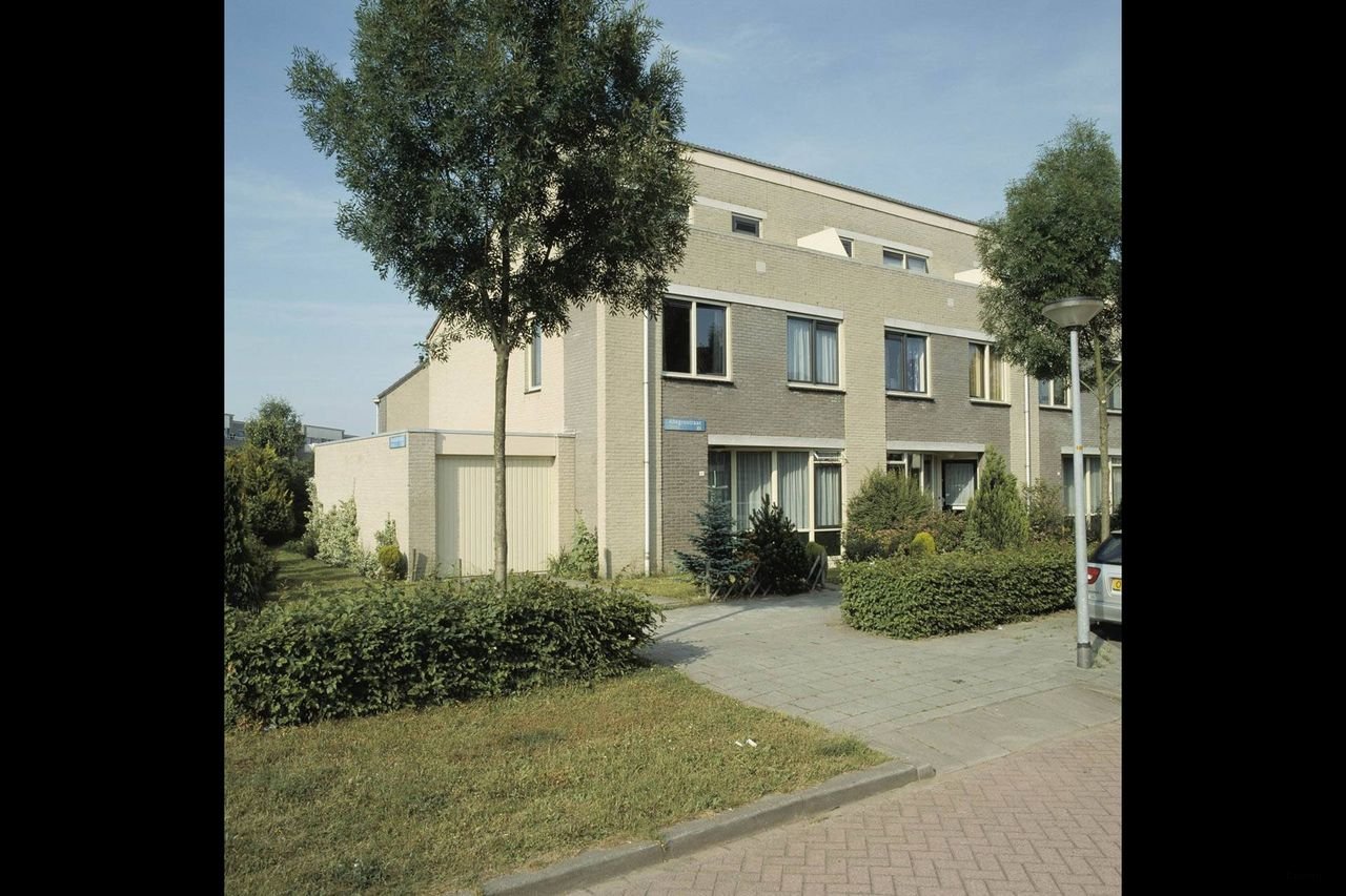 Ruim huis (130 m²) met garage in Almere - Afbeelding 3