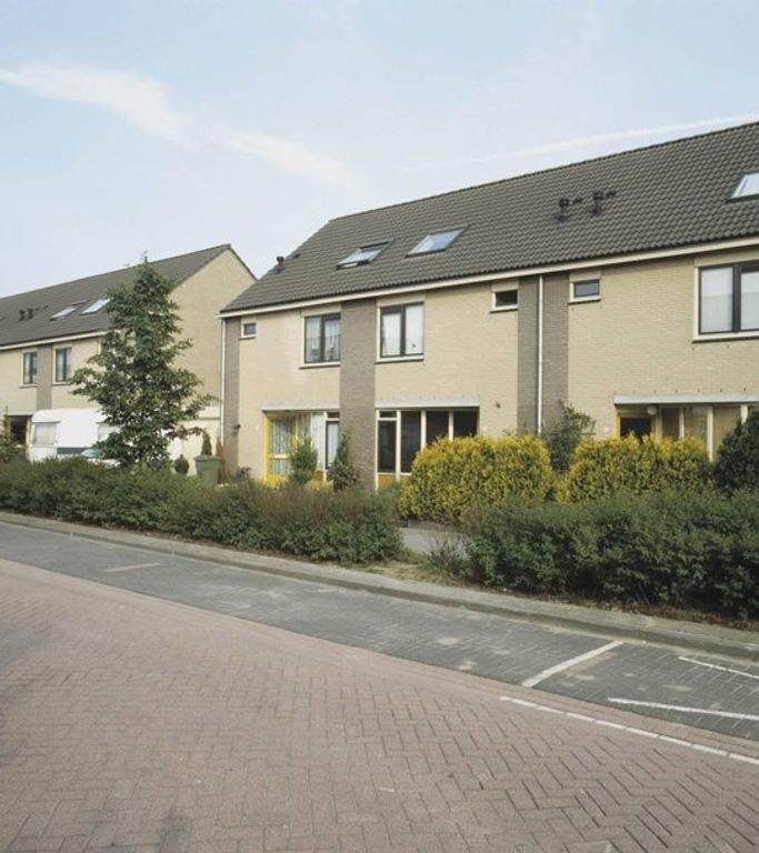 Ruim huis (130 m²) met garage in Almere - Afbeelding 4