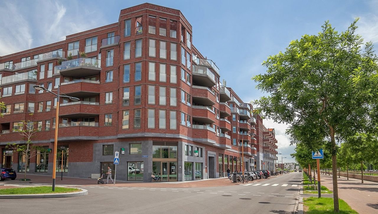 Modern appartement (94m²) met terras - Afbeelding 1