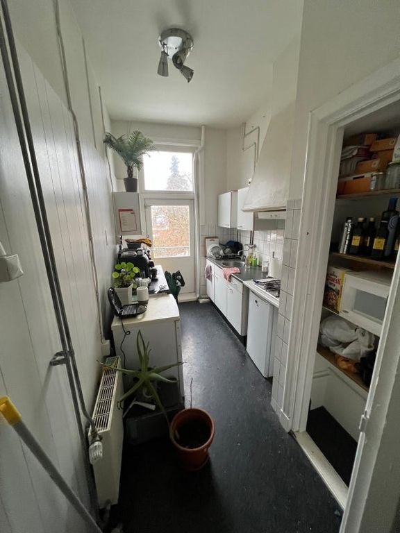 Bright room (A++) with private bathroom in Helpman - Image 16