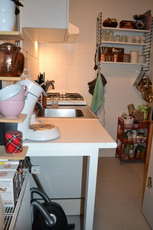 Bright room (A++) with private bathroom in Helpman - Image 11