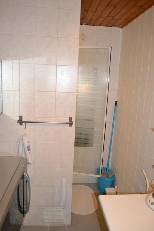 Bright room (A++) with private bathroom in Helpman - Image 13