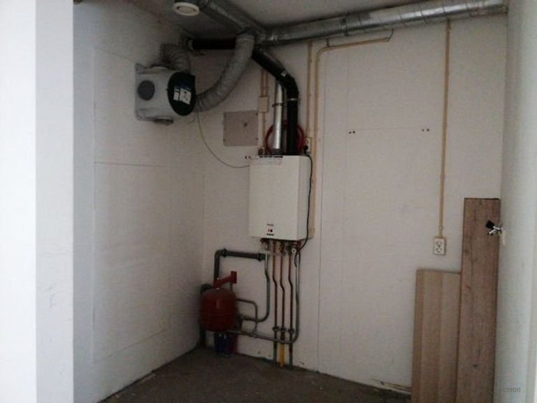 Bright apartment with winter garden - Image 16