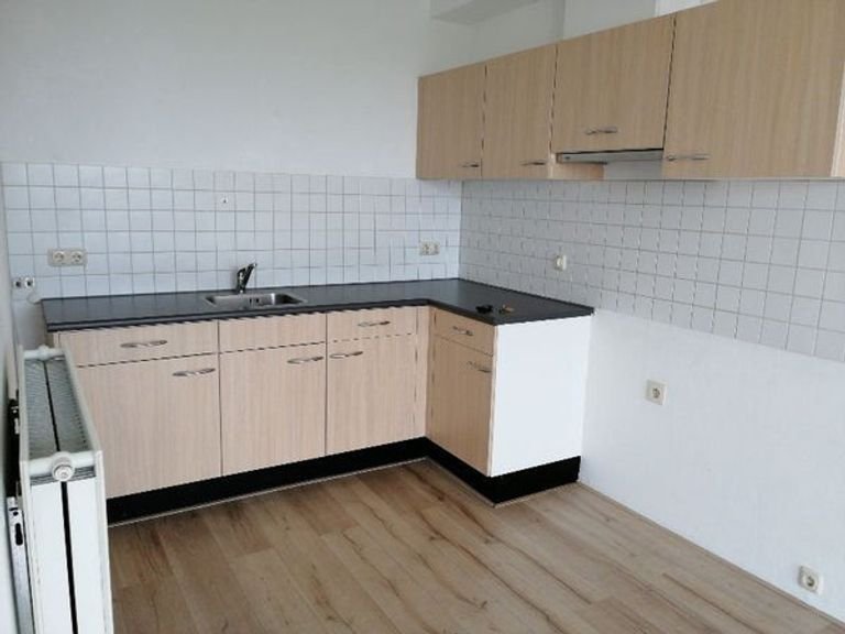 Bright apartment with winter garden - Image 10