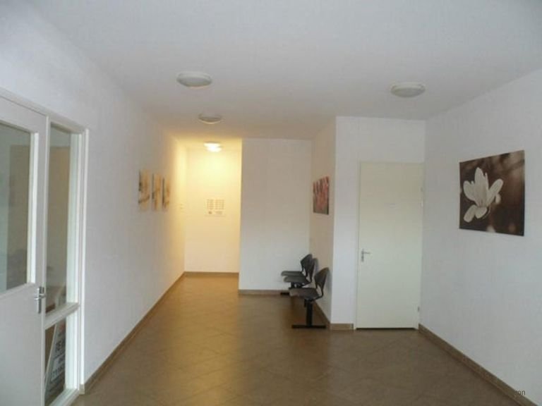 Bright apartment with winter garden - Image 5