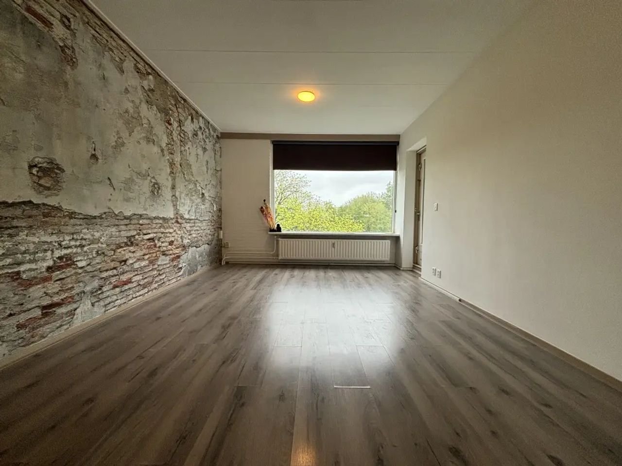 Bright 3-room apartment with balcony in IJsselmonde - Image 1